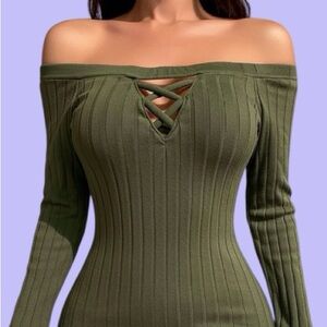 BEBE Early 2000s Y2K Olive Off-Shoulder Sweater